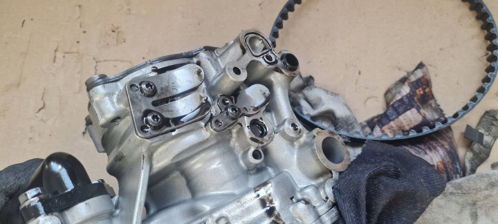 A4 B9 8W Αντλία Λαδιού 2.0 TDI 04L145208AA A5 8W Q5 80A A6 11