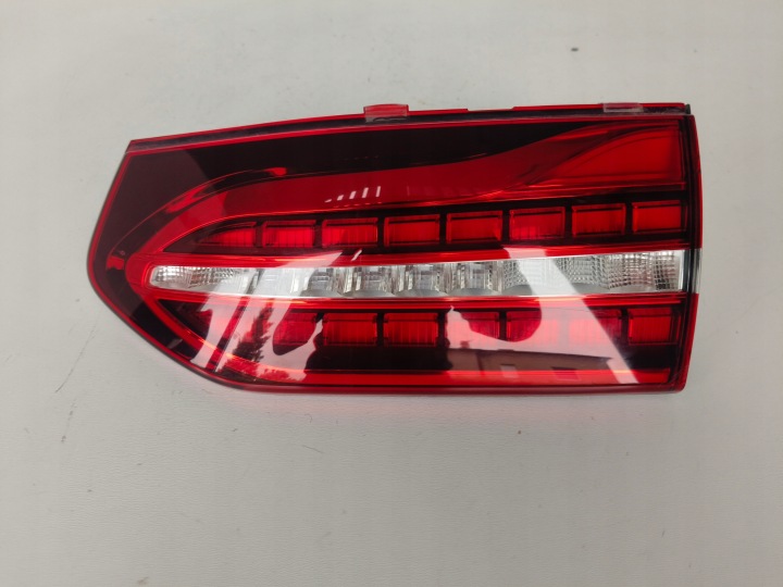 light right rear to the bonnet MERCEDES E-KLASA W213 20- LIFT KOMBI LED