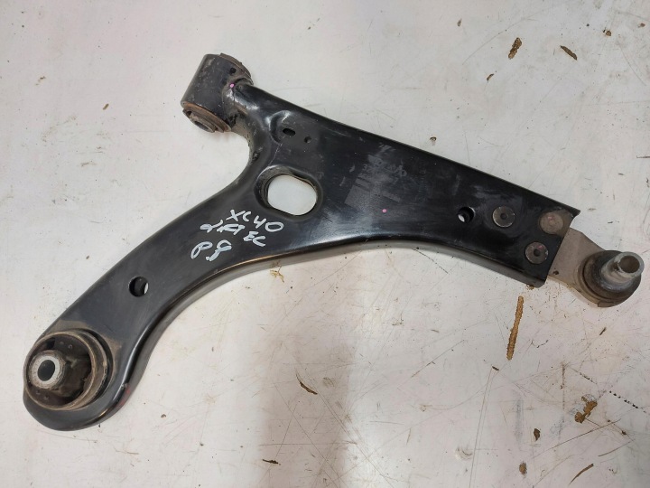 VOLVO XC40 LIFT arm front right 32400867