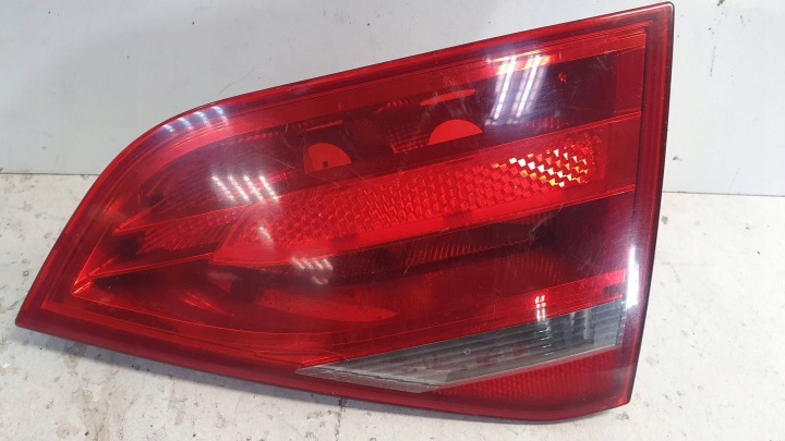 Licht heck rechts für die Heckklappe AUDI A4 B8 Sedan 8K5945094 08