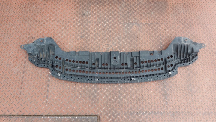 ABSORBER cover below bumper TOYOTA COROLLA E16 13