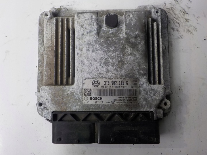 SKODA computer bedienteil 3T0907115G 0261S05741