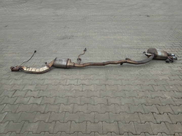 BMW 5 F11 LCI UKLAD WYDECHOWY auspuffanlage auspuff TLUMIK 8570096 8517642