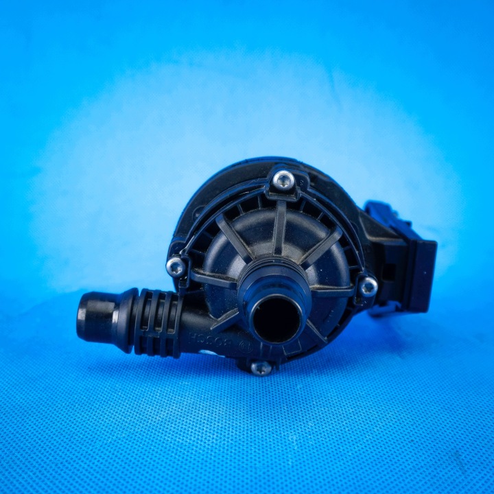 supplementary pump of water bracket BMW X3 G01 X4 G02 xDrive20d 8474820 8474821
