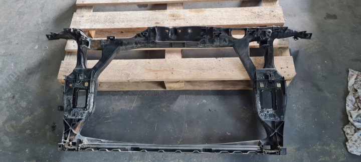 Q5 8R hütöfal erösített ELÜLSŐ 2.0 TDI 8R0805594B