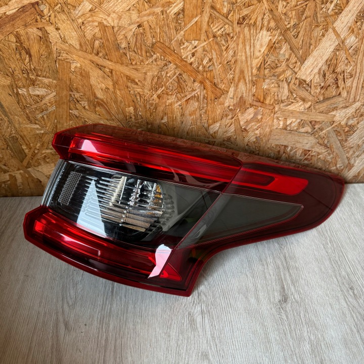 LIGHT REAR RIGHT NISSAN QASHQAI II J11 LIFT