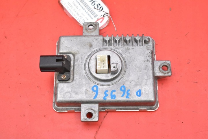Unité de contrôle XENON KSENON Droit 59SKV020 MAZDA 3 1 et BK 03-06