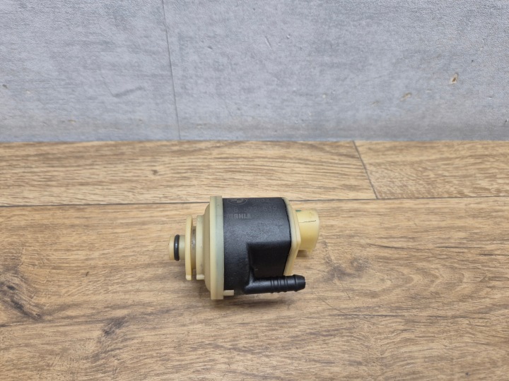 BMW PODGRZEWACZA carburant 3 PIN 120d 320d 330d 520d 530d 2.0d 3.0d 8572519