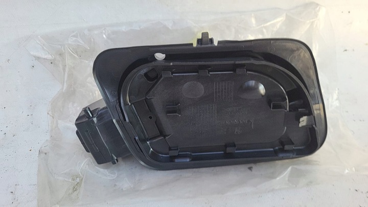 PEUGEOT 3008 II 16- Tankklappe des Kraftstoffsbehälters 981010968A