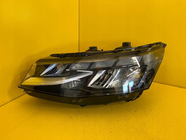 far lijeva prednja VW T7 TRANSPORTER FULL LED