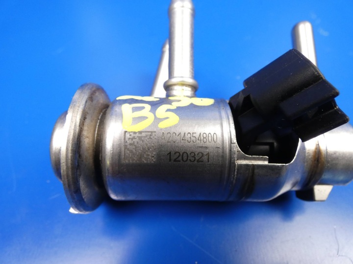 VOLVO XC90 II XC60 II V90 S90 V60 2.0 B5 MILD HYBRID Injecteur ADBLUE