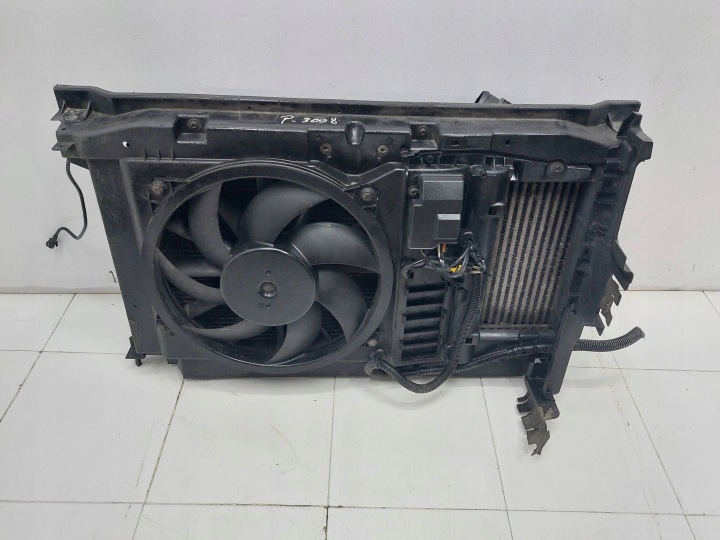 PEUGEOT 3008 08-15r 2.0 HDI radiator WETYLATOR cover KOMPLET