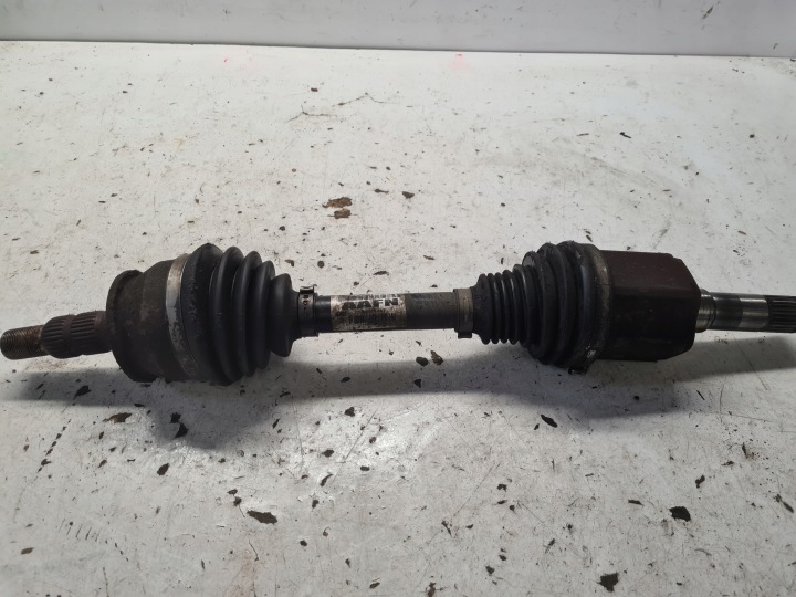 OPEL ASTRA J LIFT poluosovina lijeva 13335137 AAFN AUTOMAT 2.0 CDTI