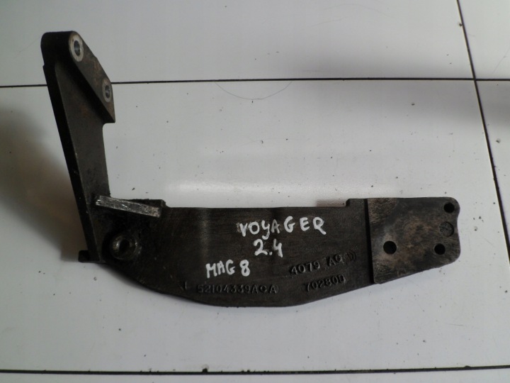 JEEP CHEROKEE KJ 2.4 supporto motore staffa fissaggio 52104339A