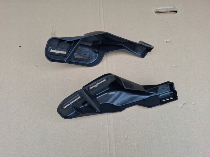 Supporto staffa Paraurti sinistra Anteriore 9825559980 OPEL MOKKA II B 25R