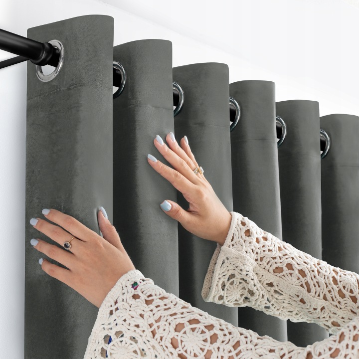 Filumi Záclony na průchodkách Velur hladké do obývacího pokoje Grafitové 265x300