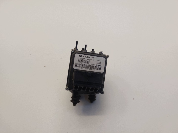 PASSAT B6 Vezerlő egység szivattyú ABS 3C0614109 1642030A