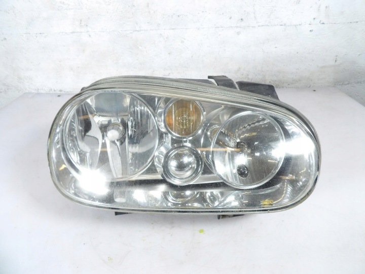 VW GOLF 4 IV REFLEKTOR Droite 1J1941016B