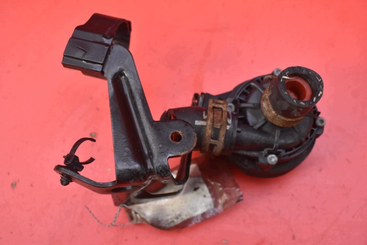 pompe circulation d’eau 2Q0965567A SKODA OCTAVIA 3 III 2.0 TDI 150 KM LIFT 17-20