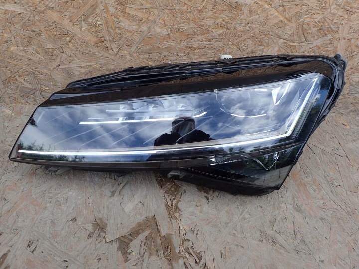 light left FULL LED SKODA SUPERB III 3V LIFT 19