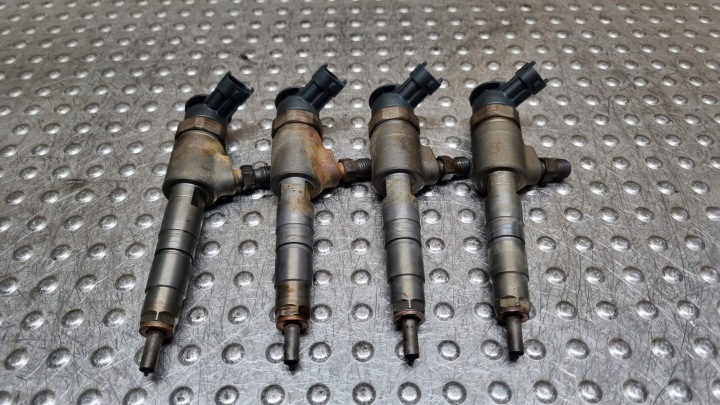 Iniettore Iniettore CV6Q-9F593-AA MONDEO MK5 FOCUS MK3 FIESTA MK7 1.6TDCi