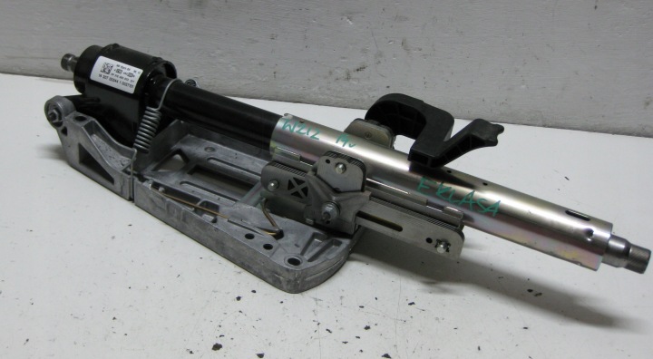 MERCEDES W212 KOMBI 14R piantone sterzo usato A2184600016