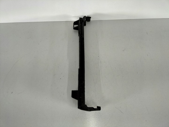 holder radiator right MERCEDES C KLASA W204 07