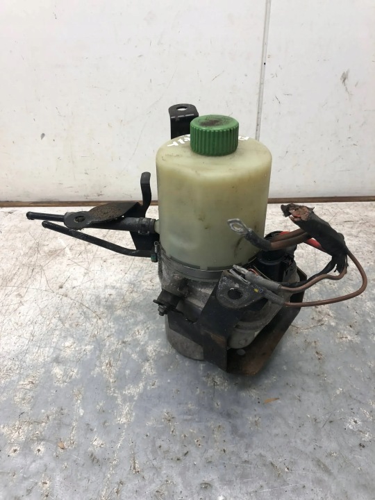 Pompa servosterzo SKODA FABIA II LIFT 3C8823301A 3C8823302A