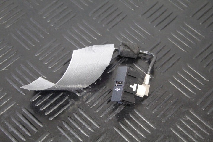 Adaptateur USB MINI COUNTRYMAN R60 N47 9230248
