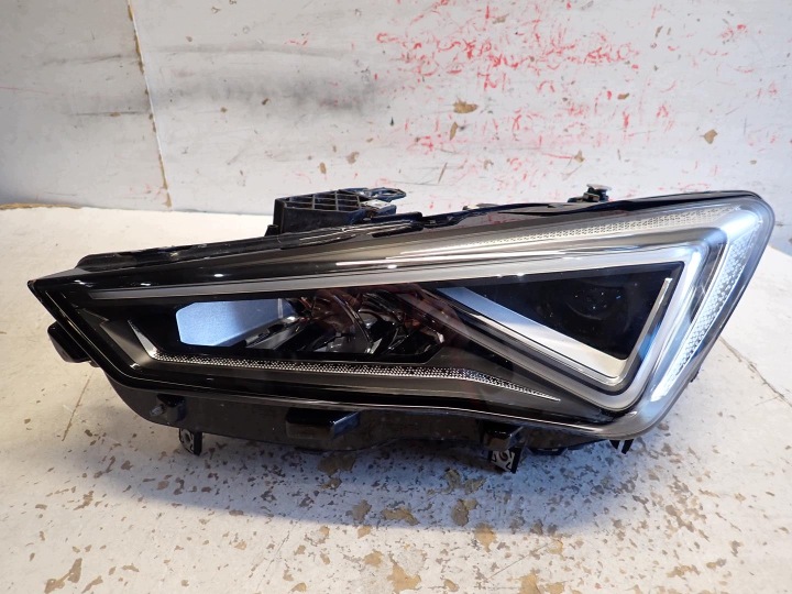 feu avant avant gauche CUPRA FORMENTOR 2020- FULL LED 5FG941007F