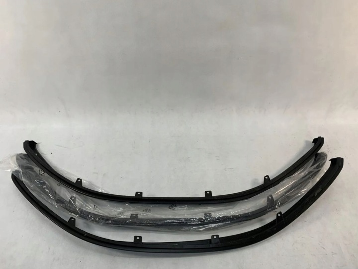 Renault Zoe 12-19r Spoiler hokej modanatura Paraurti anteriore 620102855R 10.23