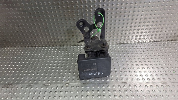 pumpa kompjuter računalo ABS 1K0614517AA 1K0907379AA AUDI A3 8P VW GOLF V LEON II