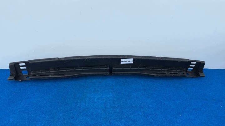 PEUGEOT 5008 09-13 ROK stoßstangenführung heck mitte Stütze PAK18/GR16
