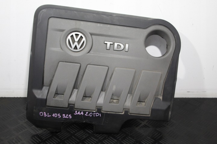 COPERTURA GREMBIALINA PER MOTORE VW PASSAT B7 3AA 3AF 03L103925
