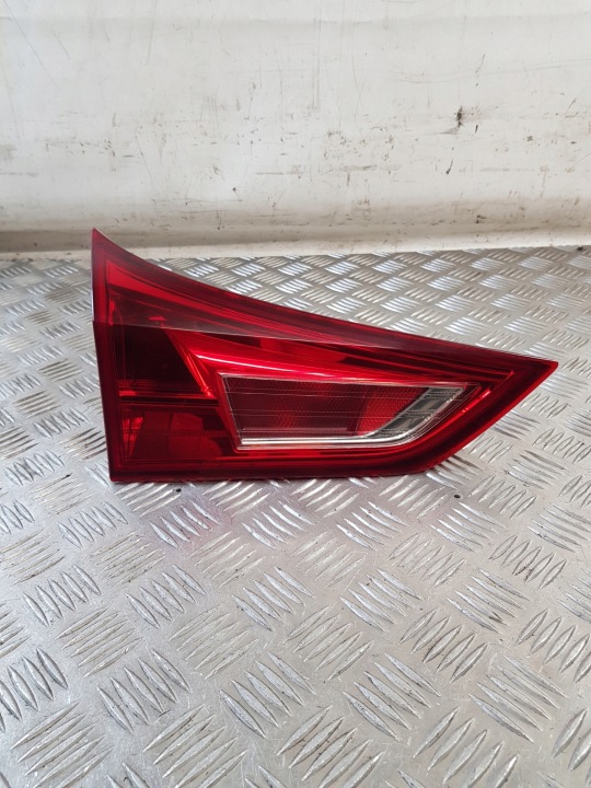 Licht links heck für die Heckklappe 02-268 TOYOTA AURIS II 14R- EUROPA