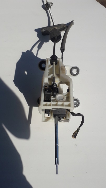 VW T5 LINKA BLOKADY WYBIERAK 7H1713303