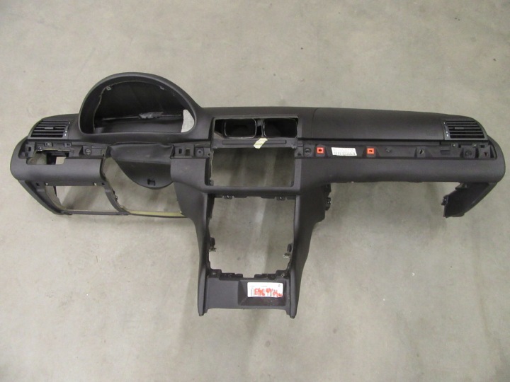 dashboard instrument panel BMW e46 sedan kombi coupe Europa