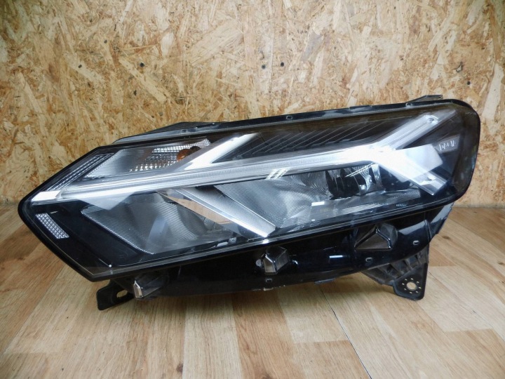 Dacia Sandero III 2020-2025 light left front front left 260607161R
