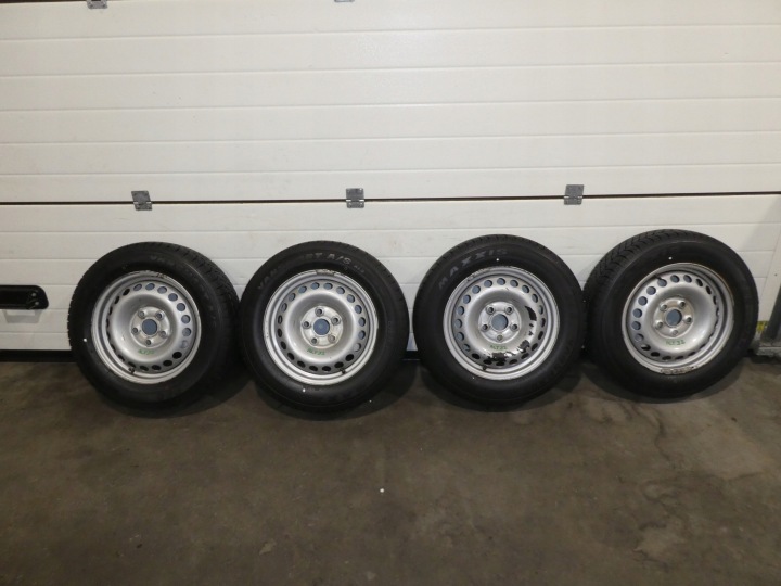 4X RUOTE CERCHI PNEUMATICI, GOMME VW CRAFTER SPRINTER KBA 44552 5X130 205/65/16C 2022R