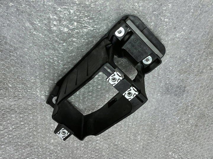 Couverture tablier moteur Mecanisme levier vitesse Volkswagen PASSAT B8 3G0864870A