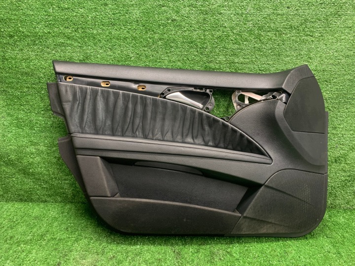 Bok tapacír dvere predok ľavý MERCEDES E W211