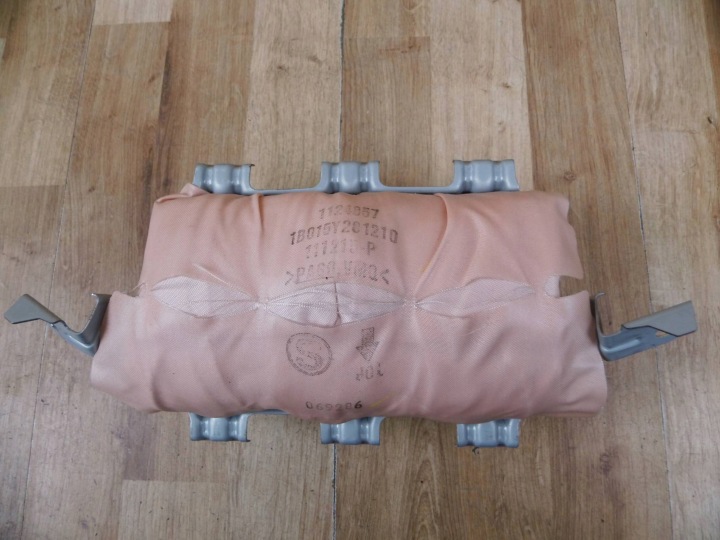 Mazda 6 GJ 2013-2016 Airbag powietrzna AIRGBAG des Beifahrers - DWIE WTYCZKI