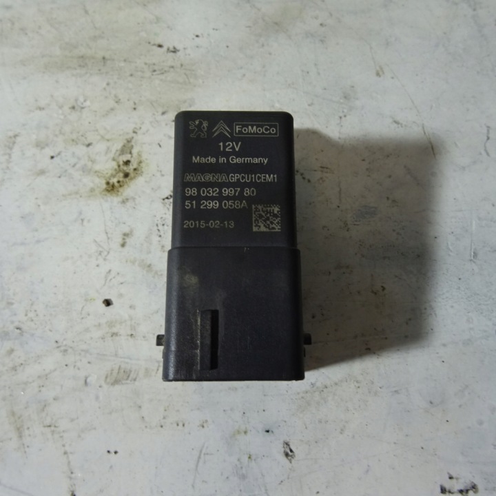 FORD MONDEO MK5 2.0TDCI Relè candele ZAROWYCH 9803299780