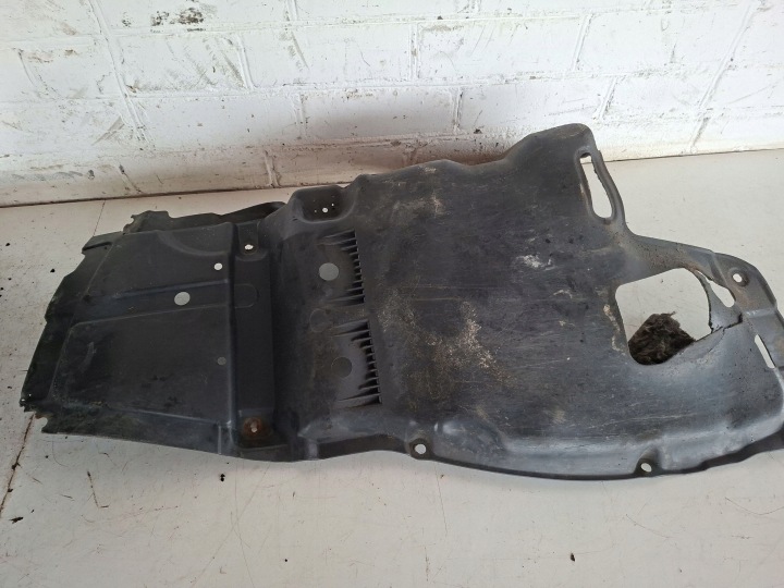 Προστασία για κινητήρα Toyota Avensis T250 12