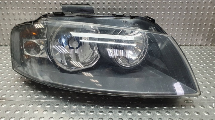 Licht rechts vorne 8P0941004A 0301206202 AUDI A3 8P 03-08