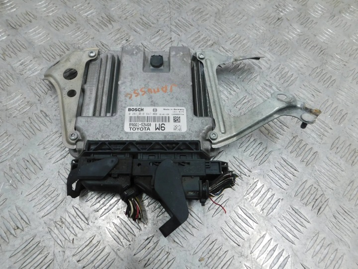 KOMPJUTER RAČUNALO MOTORA KOMPJUTER RAČUNALO 1.4 D SUBARU TREZIA 0281018647