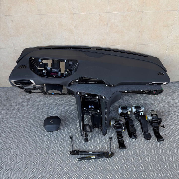 dashboard complete airbag console tension belts cockpit PEUGEOT 3008 II LIFT 2022 ROK