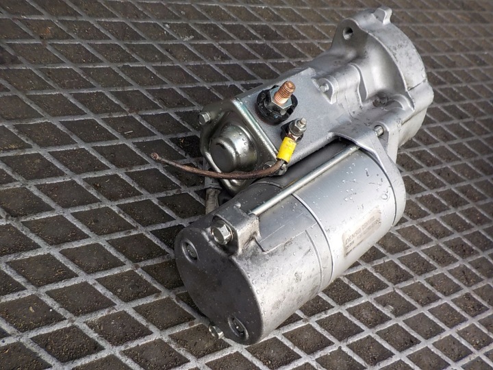 LAND ROVER FREELANDER II 2.2 DID Moteur du démarreur 428000-6910