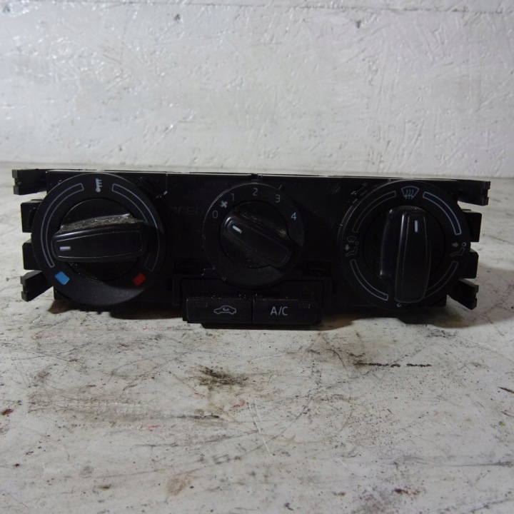 SKODA RAPID PANEL Bouches buses 5JA820045D