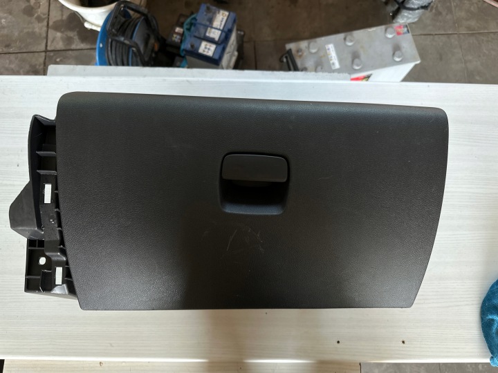 Handschuhfach od des Beifahrers 681084578R 681084723R Renault Trafic III Opel Vivaro